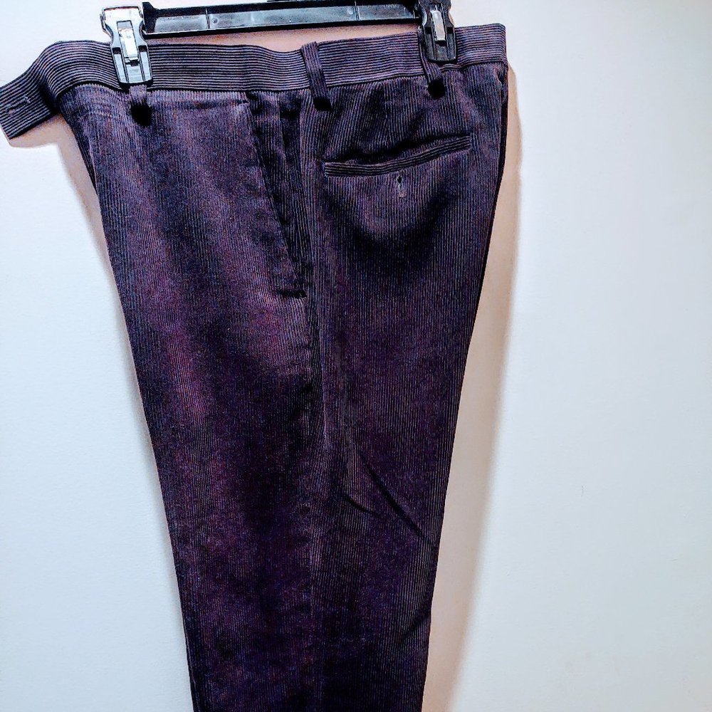 Men's black corderoy's 30/26 short